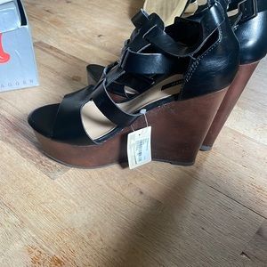 Forget 21 brand new wedges.  Black size 7